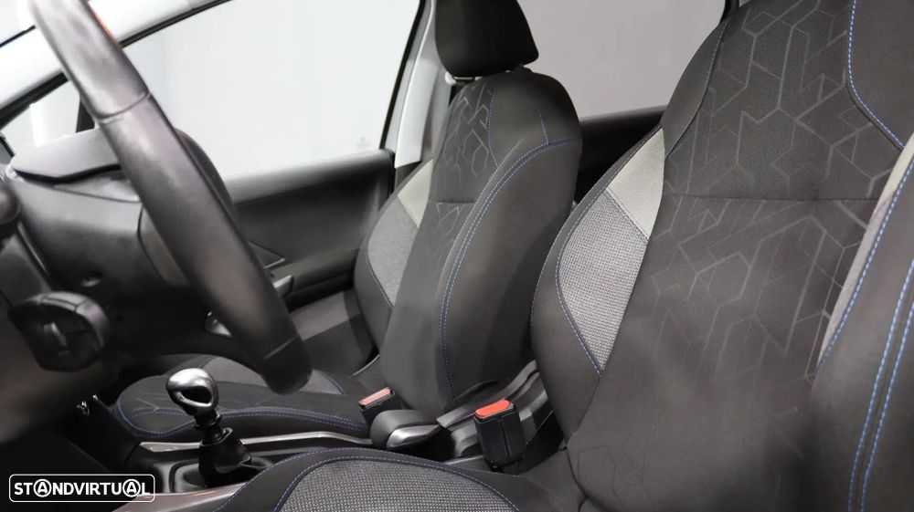Peugeot 2008 1.5 BlueHDi Style - 17