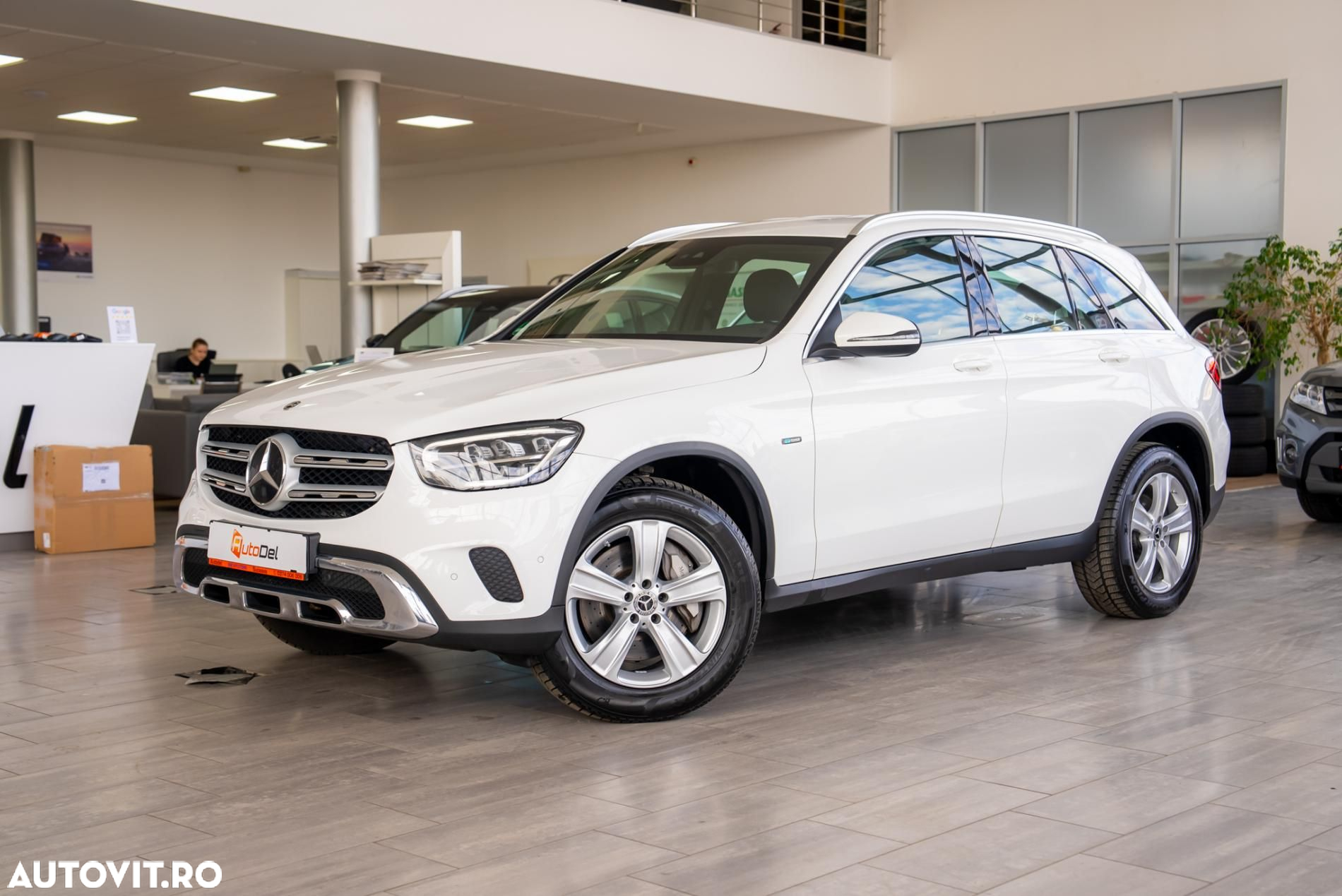 Mercedes-Benz GLC 300 de 4Matic 9G-TRONIC - 2