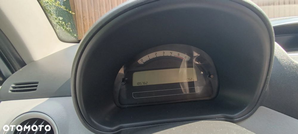 Citroën C3 1.4 HDi Confort - 2