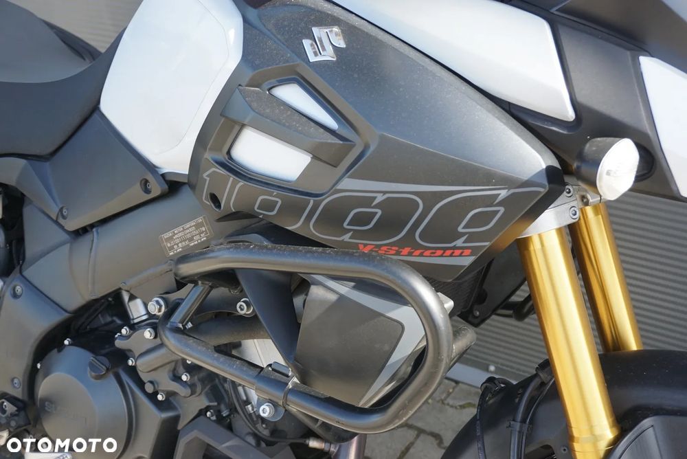 Suzuki V-STROM - 8