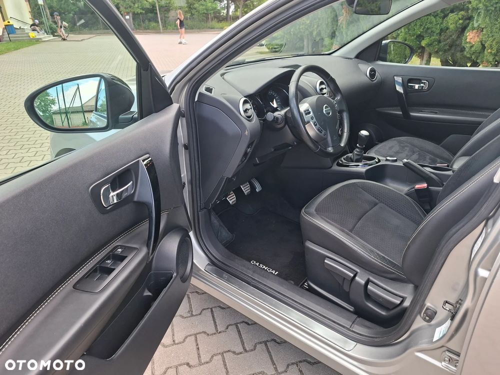 Nissan Qashqai 2.0 4x4 Tekna Premium - 19