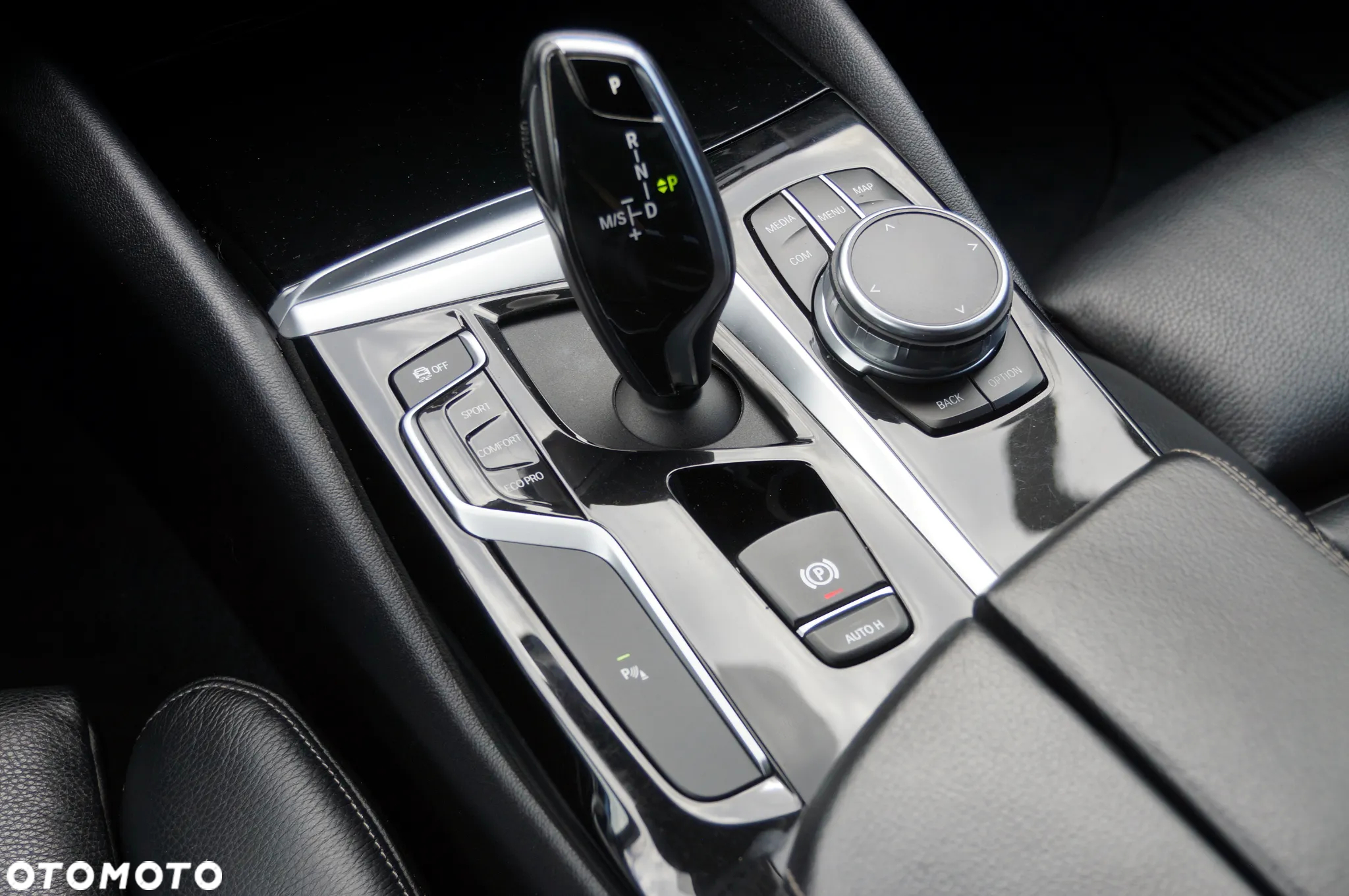 BMW Seria 5 520d xDrive Touring Sport Line - 21