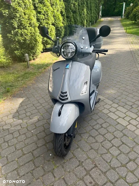 Vespa GTS - 2