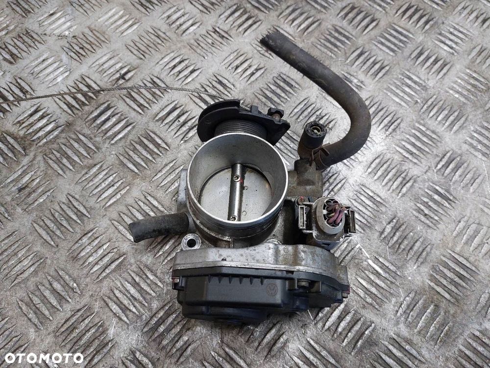 PRZEPUSTNICA SEAT TOLEDO II 1.6 8V 06A133064J - 1