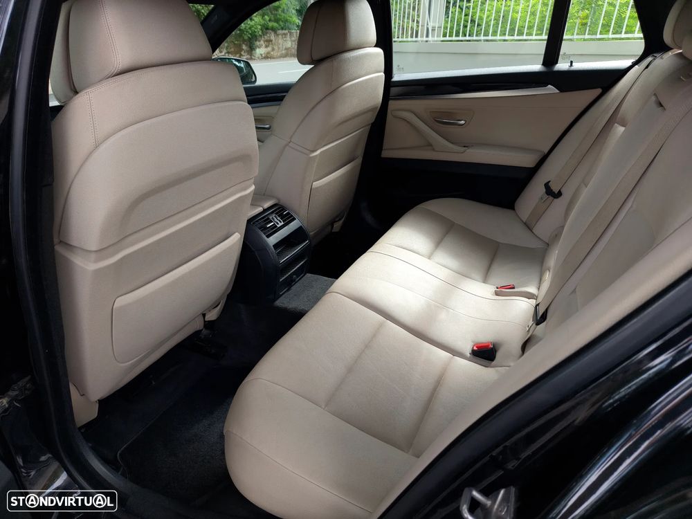 BMW 525 d Pack M - 10