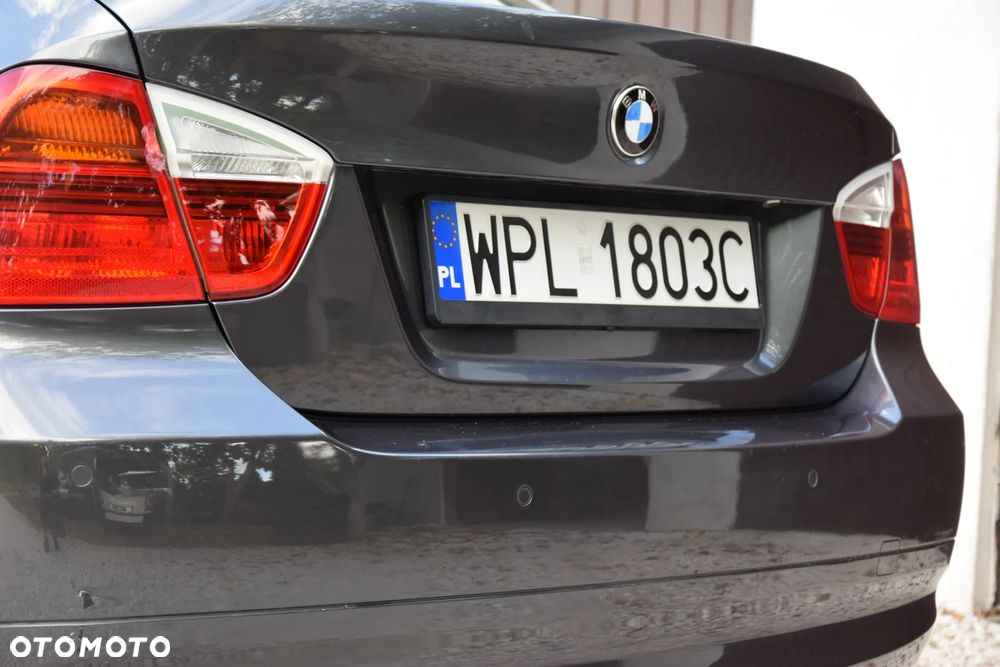 BMW Seria 3 318i - 16