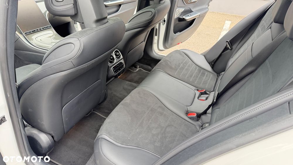 Mercedes-Benz Klasa C 300 d mHEV 4-Matic AMG - 20