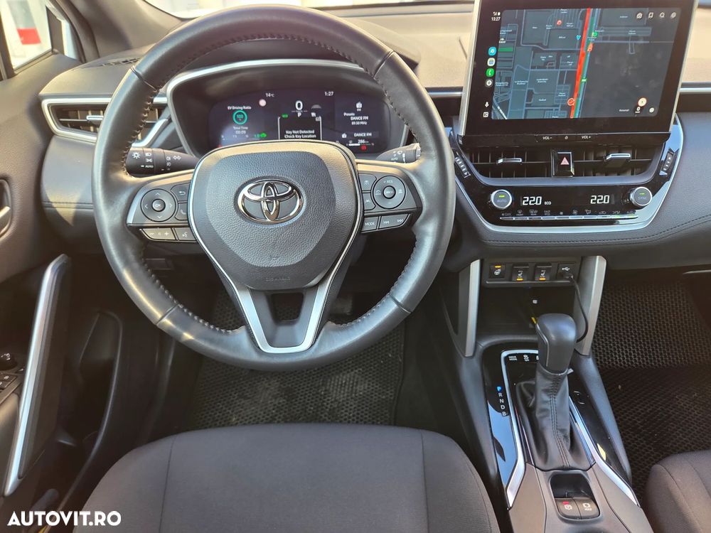 Toyota Corolla Cross - 8