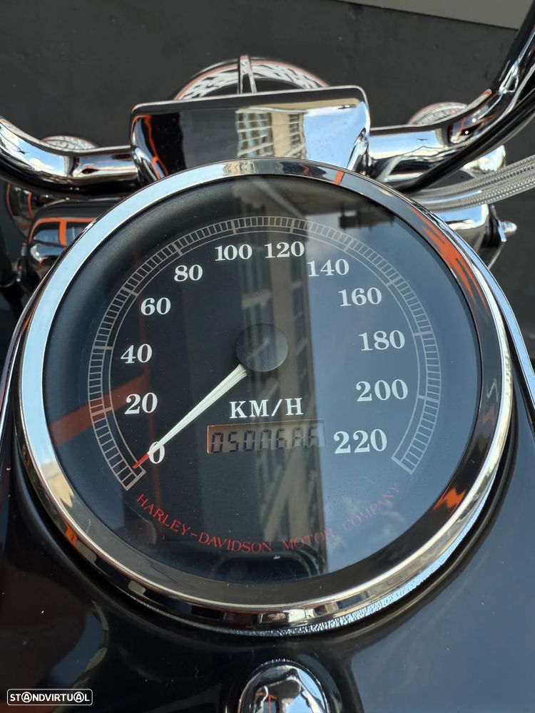 Harley-Davidson FLHR Road King - 11