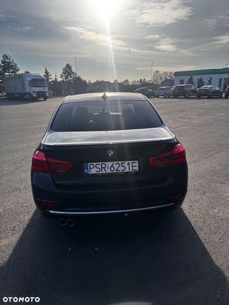 BMW Seria 3 320i Luxury Line - 6