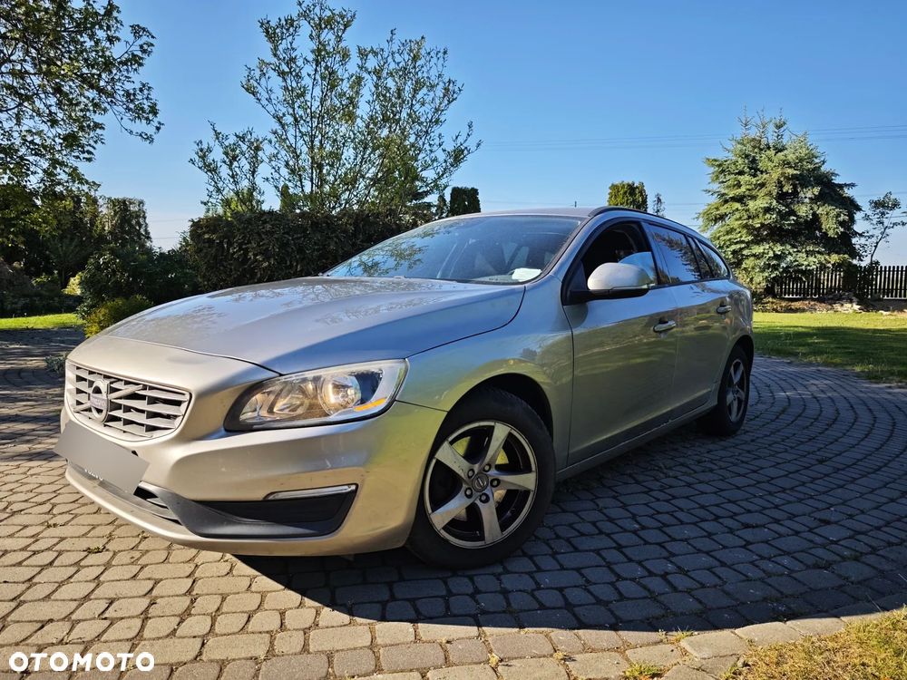 Volvo V60 D2 Kinetic - 2