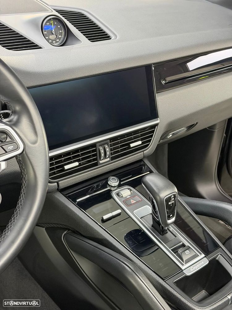 Porsche Cayenne Coupé - 12
