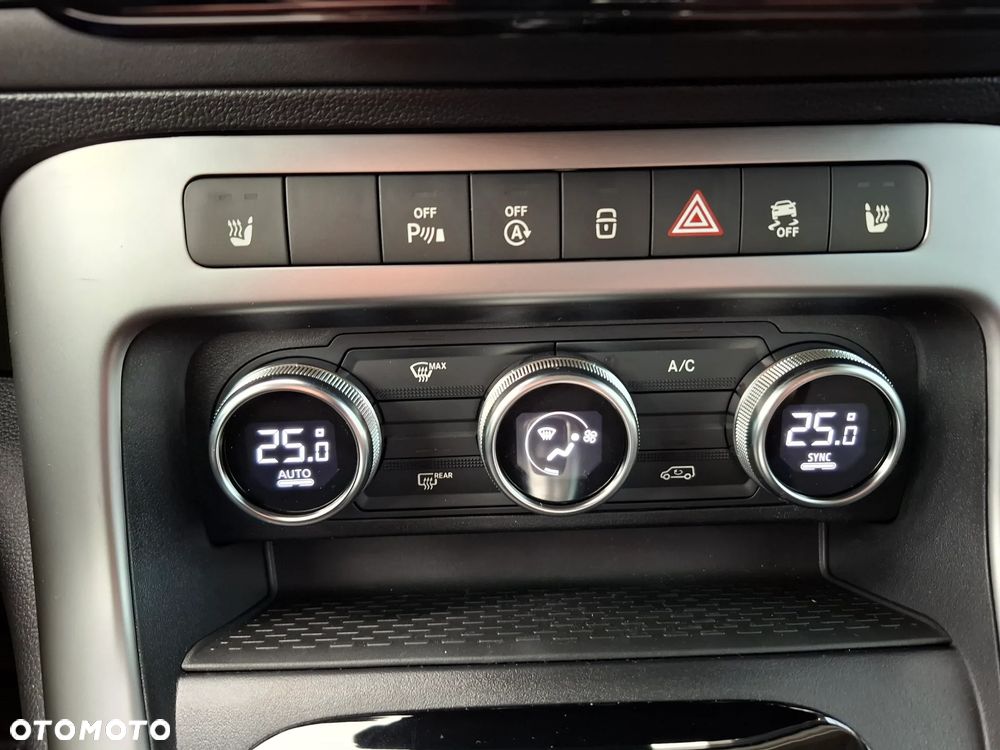 Mercedes-Benz Klasa T 180 d Progressive - 32