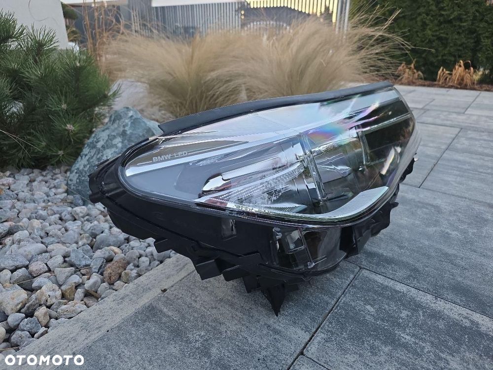 BMW 7 G11 G12 Lampa prawa przód Kompletna Full Led Base Led 7408720-01 - 4