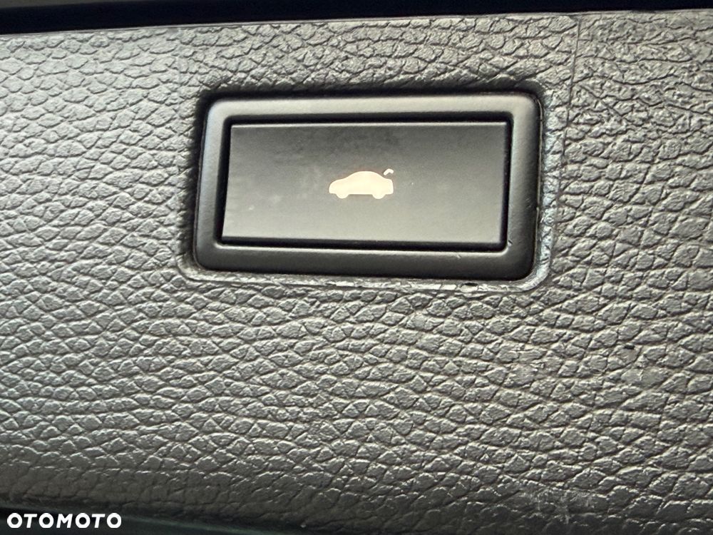 Volkswagen Passat 2.0 TDI Comfortline - 23