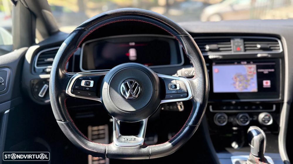 VW Golf 2.0 TSI GTI DSG Performance - 18