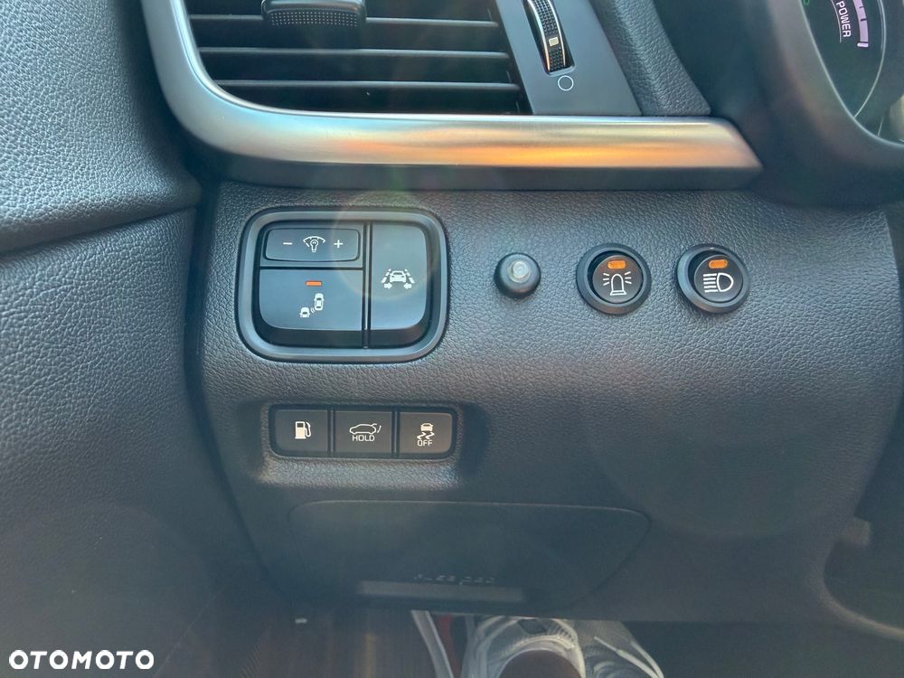 Kia Optima Plug-in Hybrid - 20