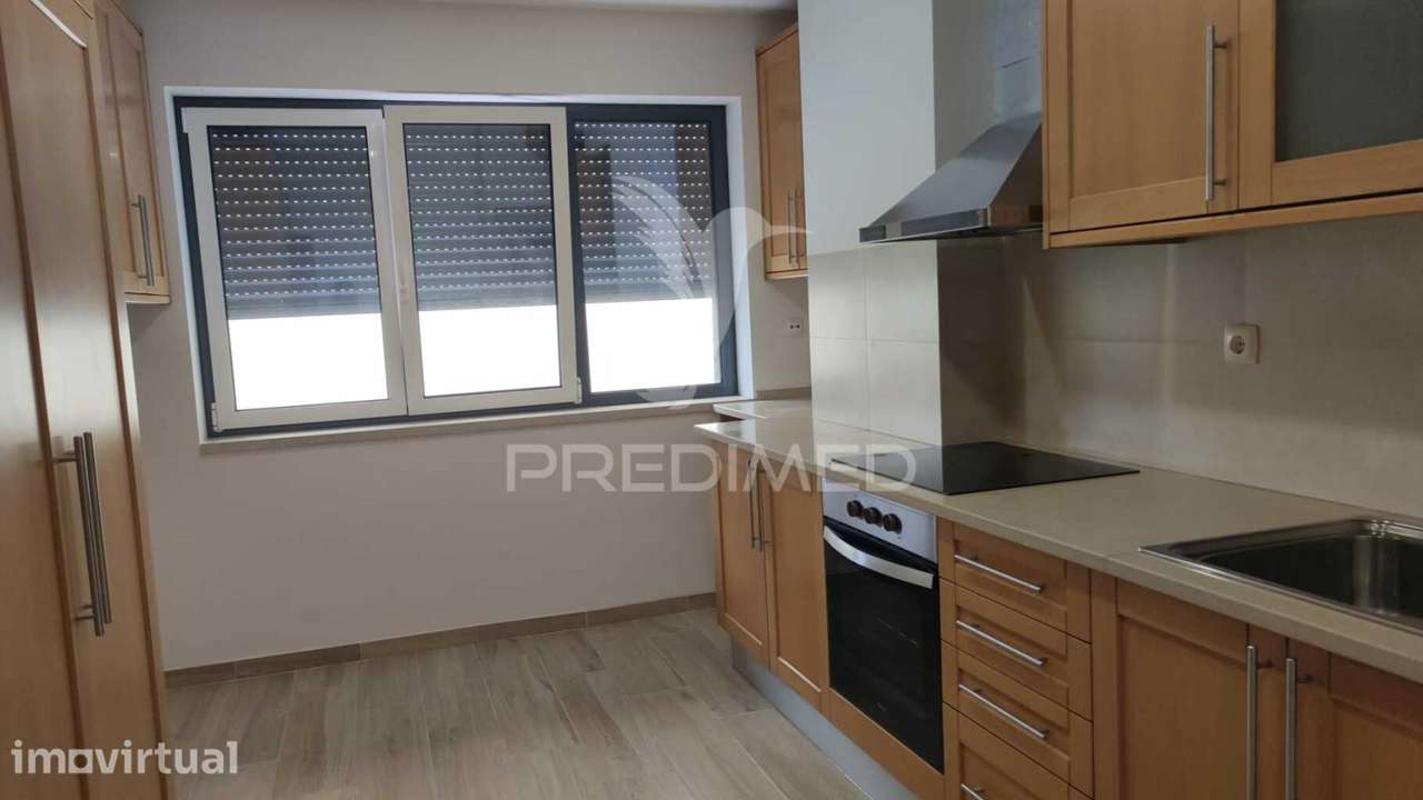 Centro Algés - T2 Remodelado - Grande imagem: 3/15