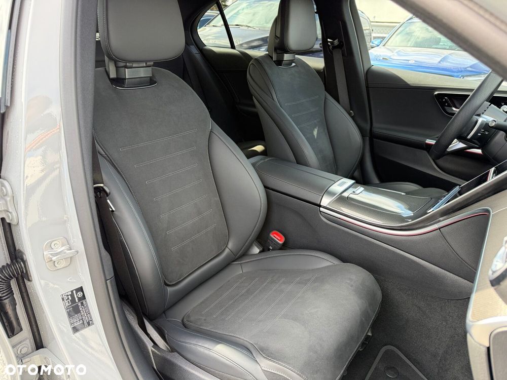 Mercedes-Benz Klasa C 300 mHEV 4-Matic AMG - 25