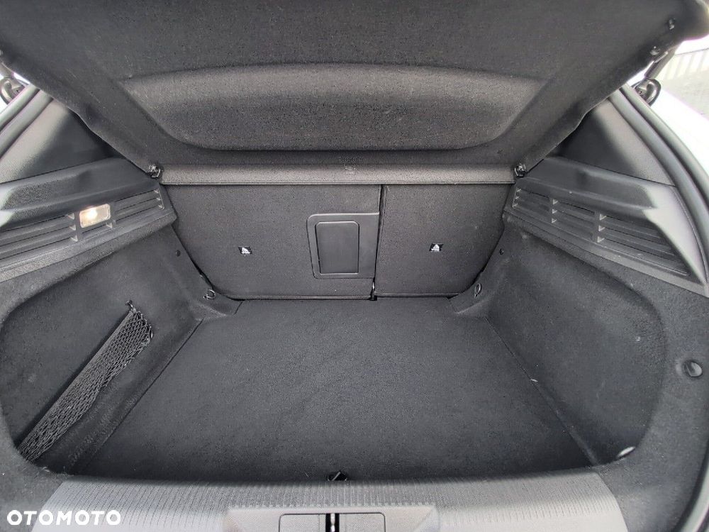 Peugeot 308 1.2 PureTech Allure S&S EAT8 - 6