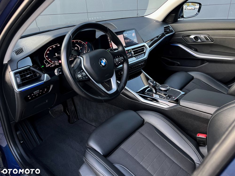 BMW Seria 3 320d Sport Line Shadow sport - 19