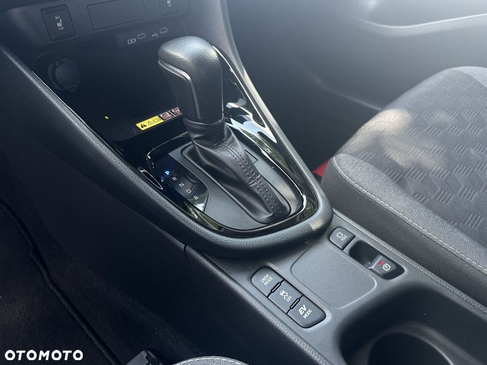 Toyota Yaris Hybrid 1.5 Style - 18