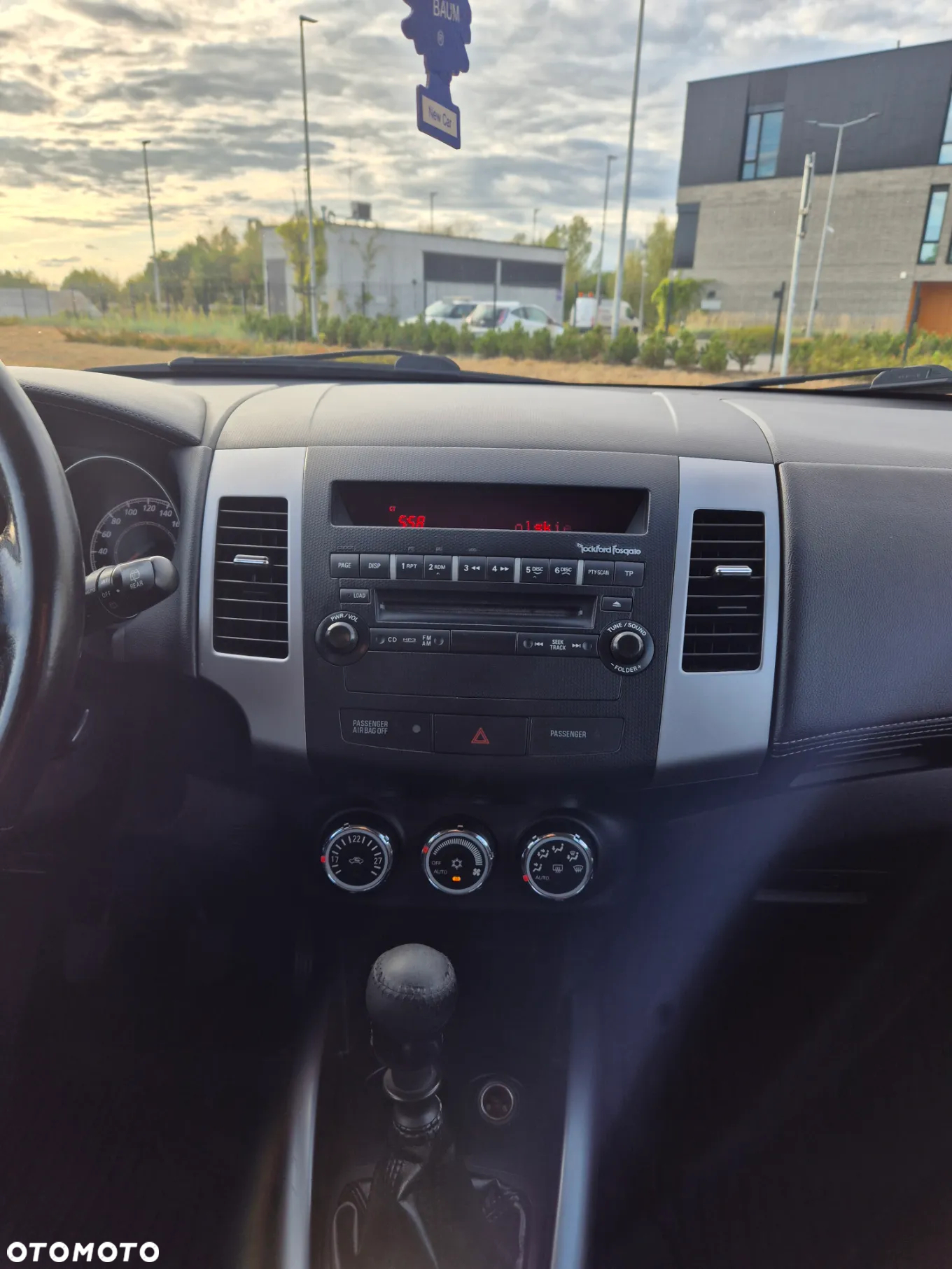Mitsubishi Outlander 2.0 DID Intense + - 9