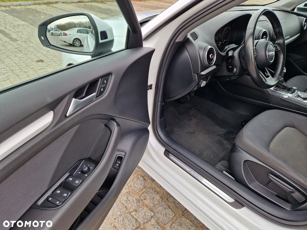 Audi A3 Sportback 1.4 TFSI e-tron S tronic - 7