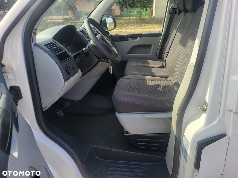 Volkswagen Transporter - 21