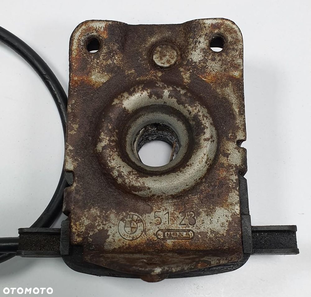 ZAMKI LINKA MASKI BMW 3 E46 8208630 - 3