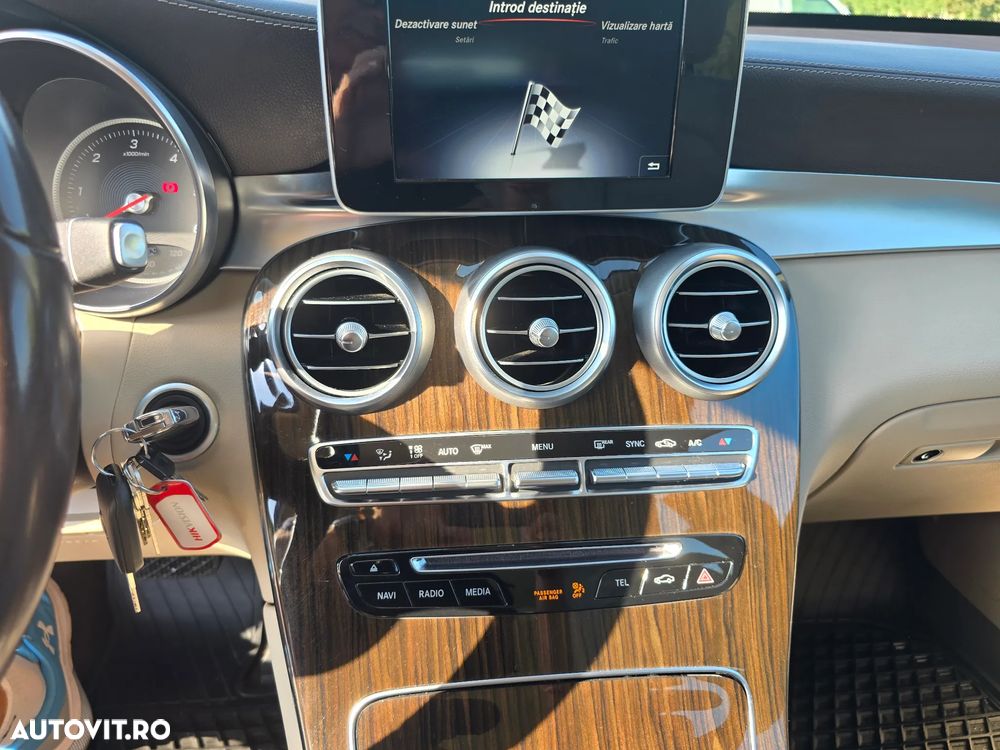 Mercedes-Benz GLC 220 d 4MATIC - 12
