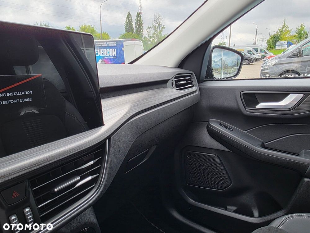 Ford Kuga - 27
