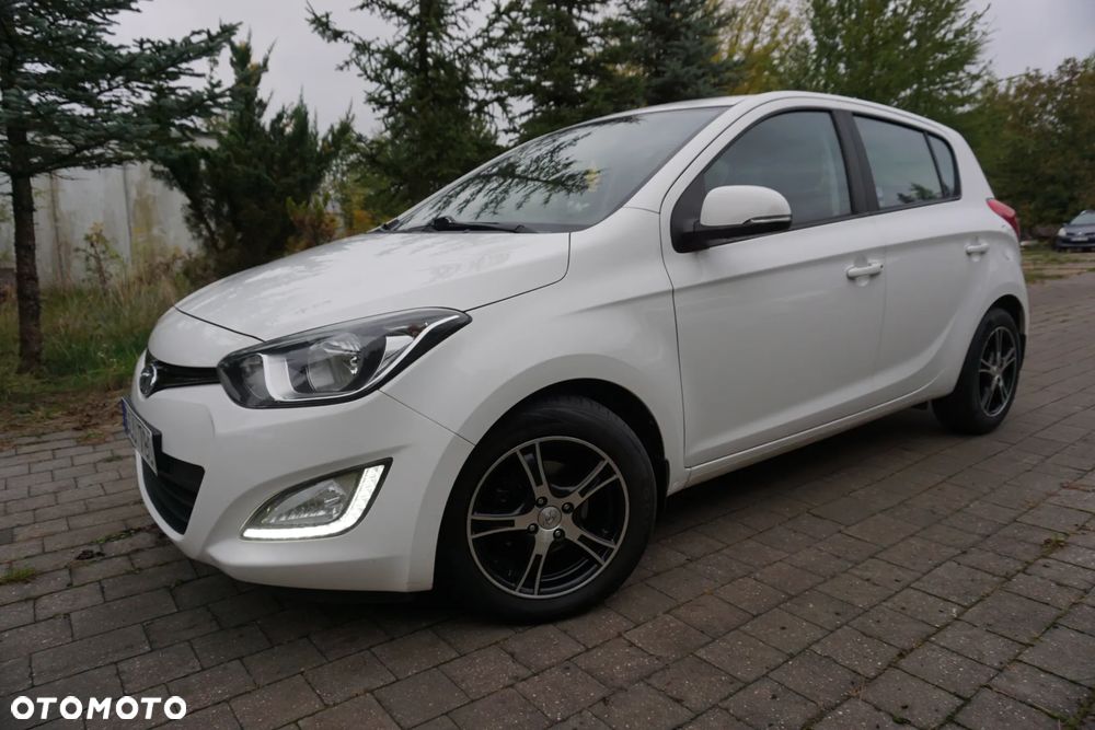 Hyundai i20 1.2 YES Gold - 3