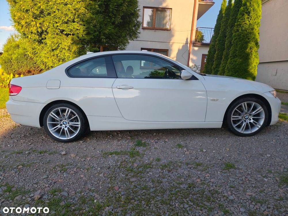 BMW Seria 3 320d Coupe - 3