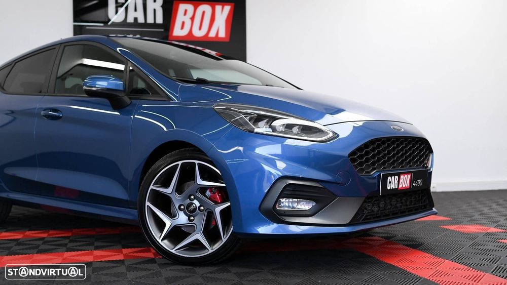 Ford Fiesta 2019 photo 2