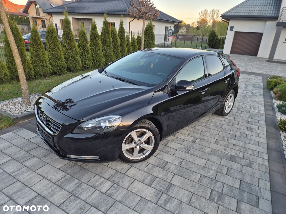Volvo V40 D2 - 10