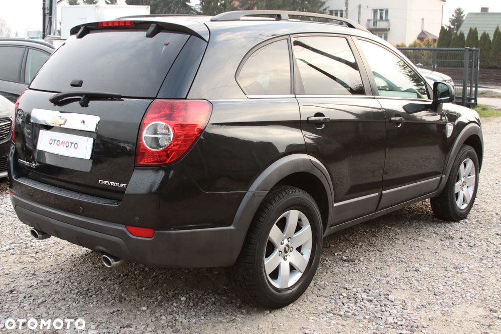 Chevrolet Captiva 2.0 2WD 7 Sitzer LS Family Edition - 11