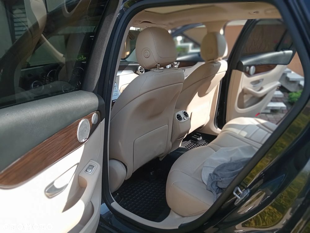 Mercedes-Benz GLC 300 4Matic 9G-TRONIC - 19
