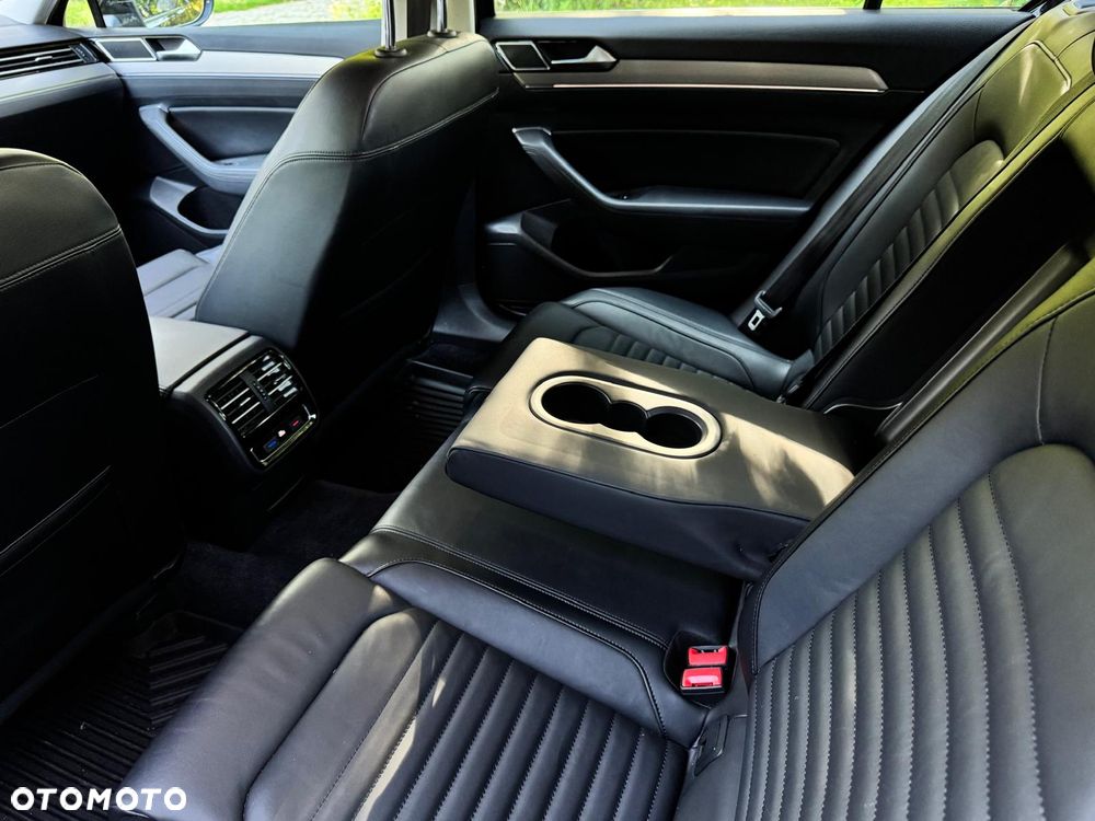 Volkswagen Passat 2.0 TSI BMT Highline DSG - 21