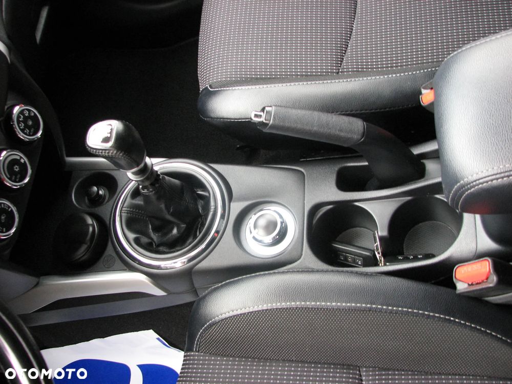 Peugeot 4008 - 26