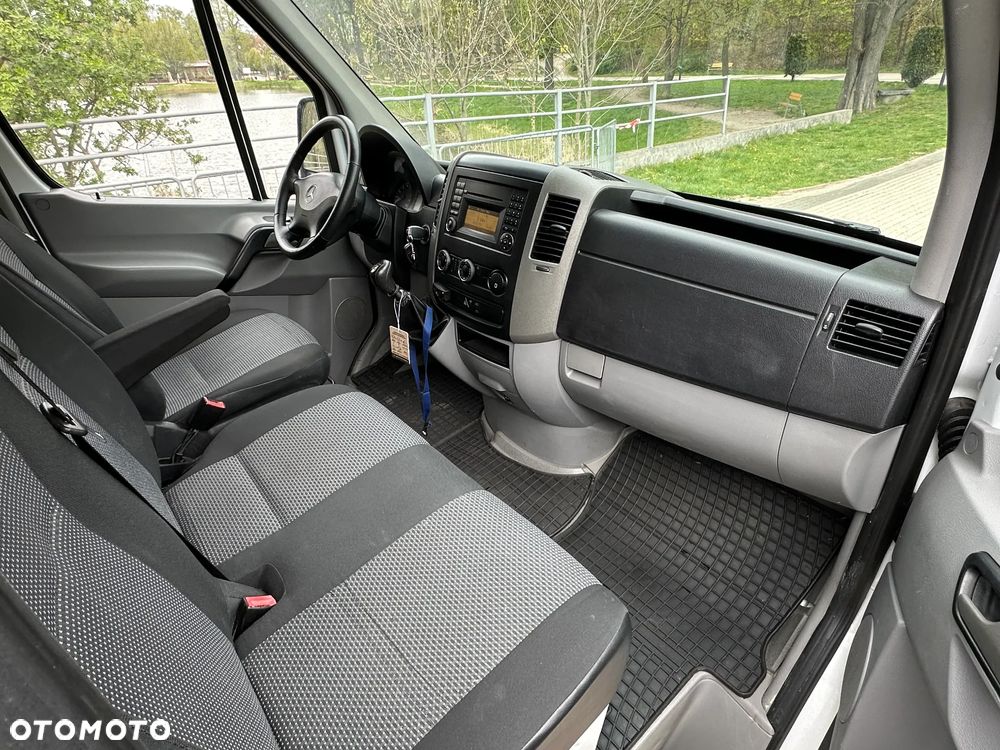 Mercedes-Benz SPRINTER L4H2 - 8