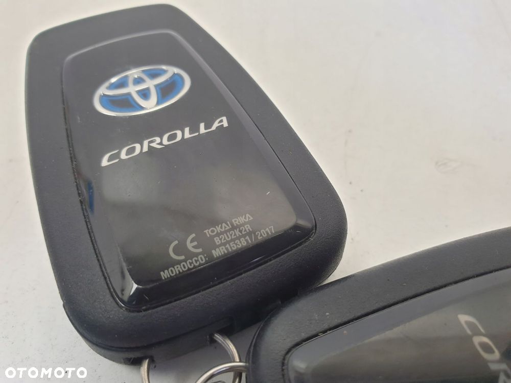 Toyota Corolla E21 KLUCZYK pilot MR15381 - 6