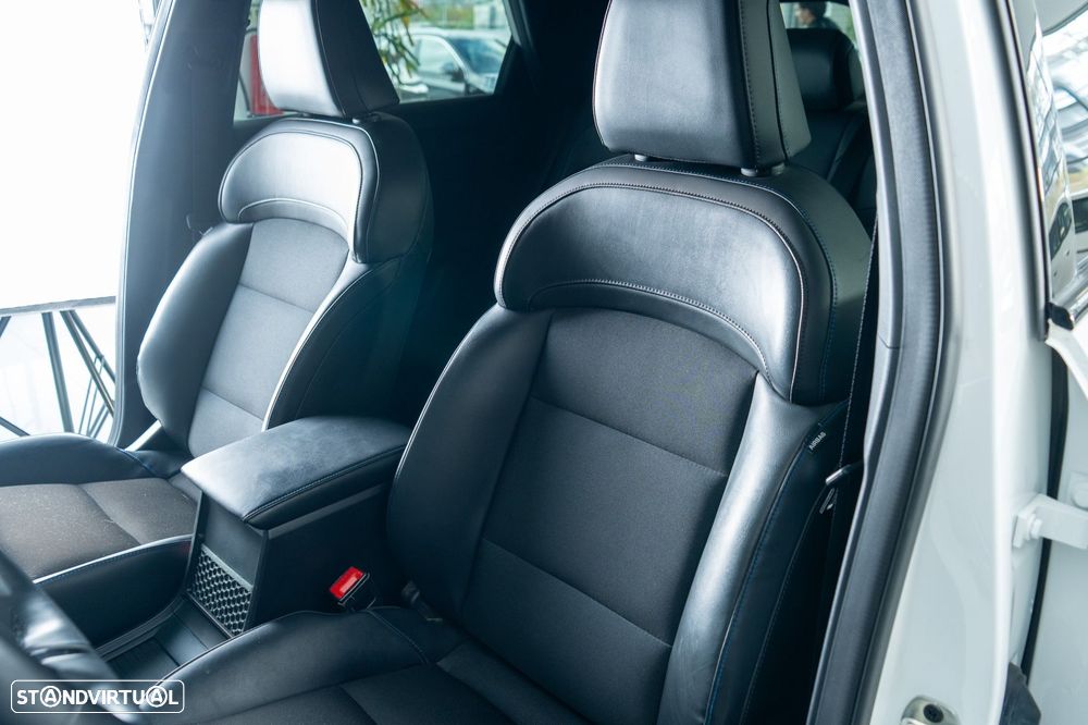 MG MG4 64 kWh Luxury - 7