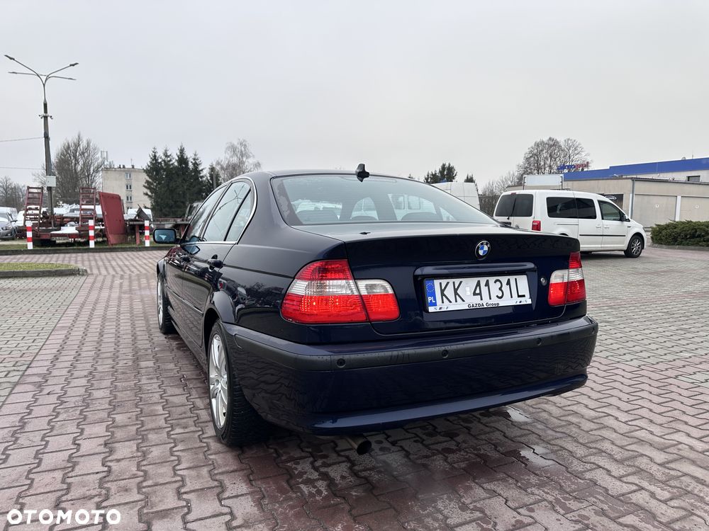 BMW Seria 3 318i - 2