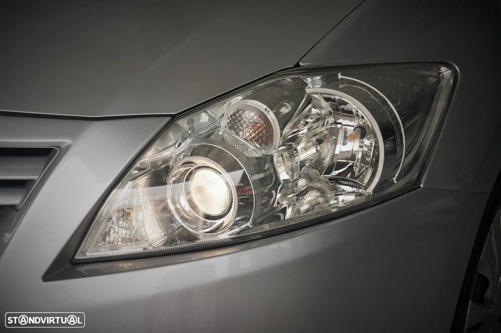 Toyota Auris 1.33 VVT-i ACtive+AC - 23