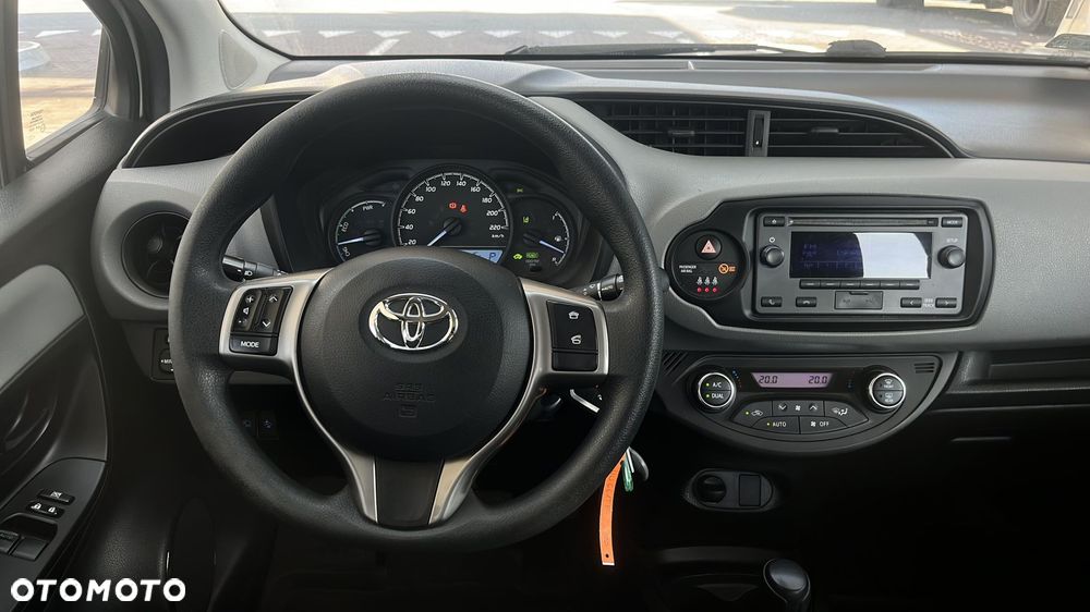 Toyota Yaris - 13
