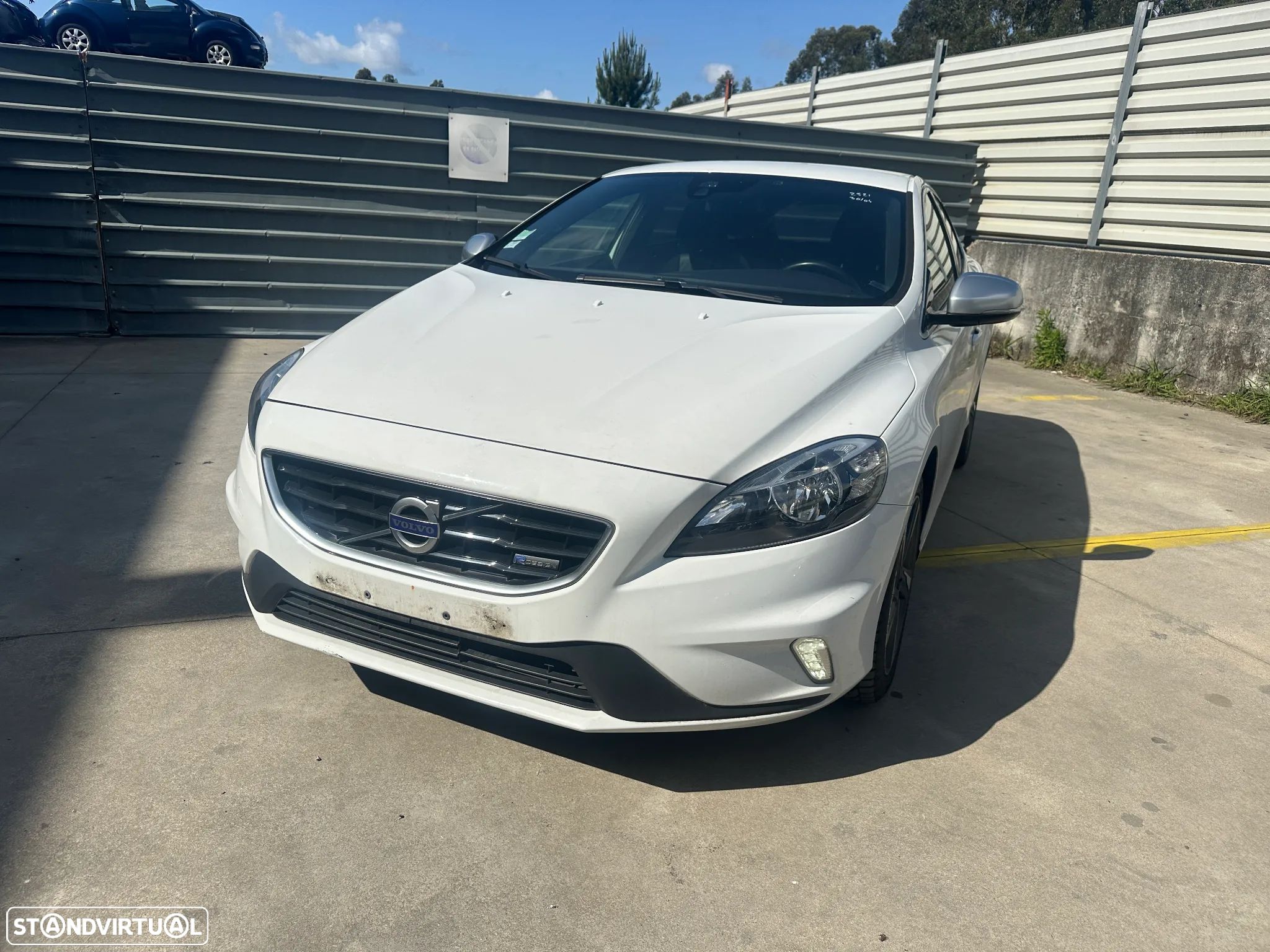 VOLVO V40 1.6 T4 180CV R-DESIGN DE 2015 - 1