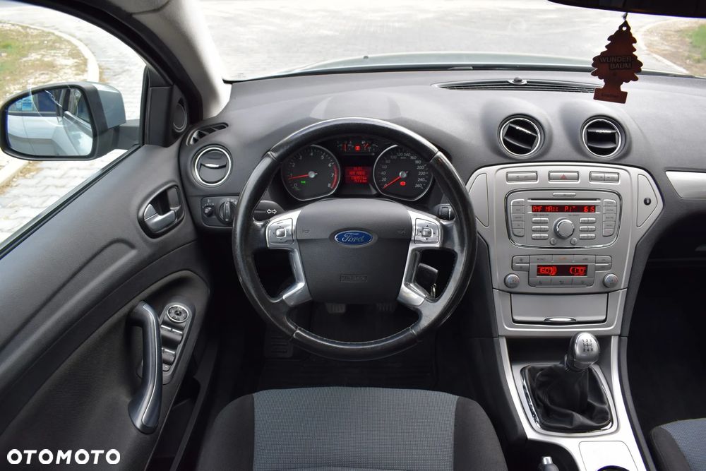 Ford Mondeo - 7