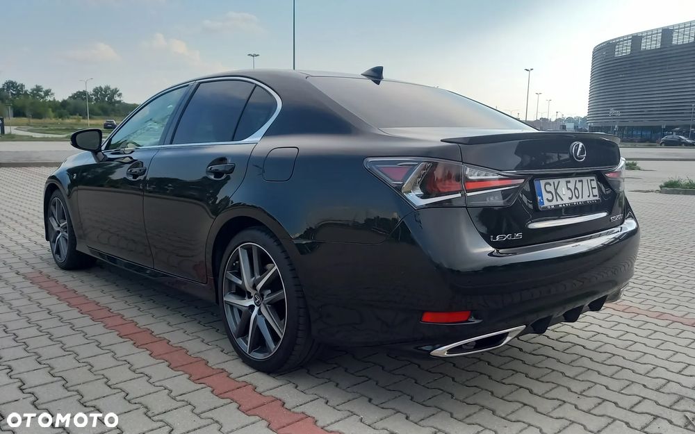 Lexus GS 200t / 300 F Sport - 16