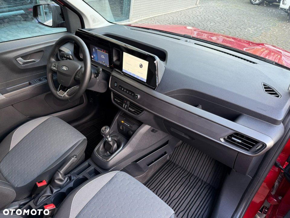 Ford Tourneo Courier - 14
